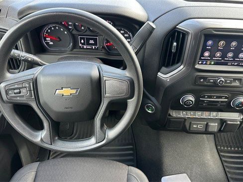 Certified 2022 Chevrolet Silverado 1500 Custom image 19