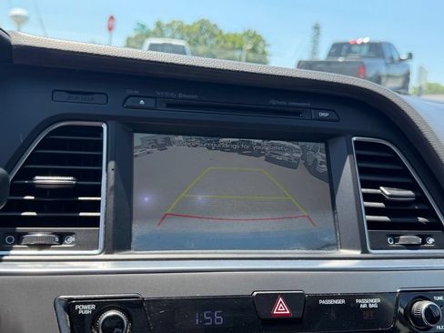 Used 2016 Hyundai Sonata Limited w/ Option Group 05 FWD image 22