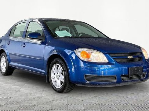Used 2005 Chevrolet Cobalt LS FWD image 1