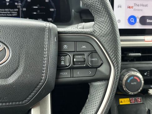 Certified 2025 Toyota Tacoma TRD Off-Road w/ TRD Off Road Upgrade Package AWD/4WD image 18