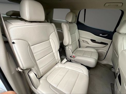 Used 2022 GMC Acadia Denali AWD/4WD image 26