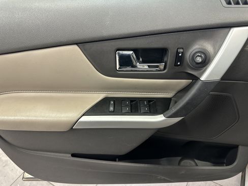 Used 2013 Ford Edge SEL image 18