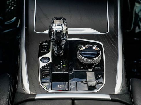 Used 2022 BMW X7 xDrive40i w/ Executive Package image 15