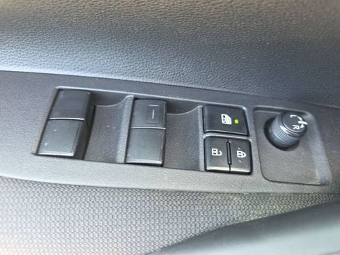 Used 2022 Toyota Corolla LE FWD image 27