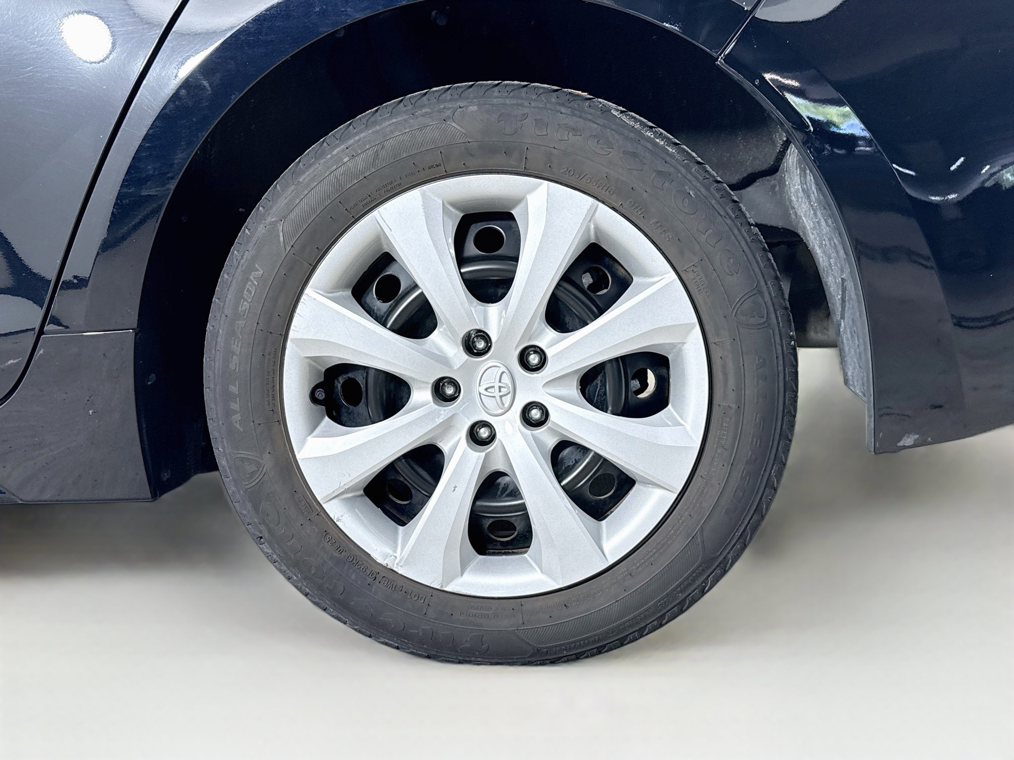 Used 2024 Toyota Corolla LE FWD image 35