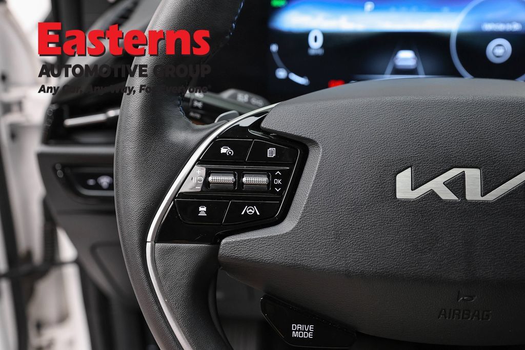 Used 2024 Kia Niro Wind w/ Wind Preserve Package FWD image 17