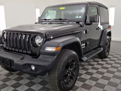 Used 2018 Jeep Wrangler Sport S image 8