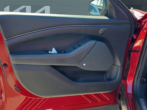 Used 2021 Ford Mustang Mach-E Premium image 10