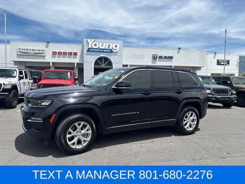 Used 2024 Jeep Grand Cherokee Limited AWD/4WD image 1