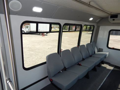 Used 2016 Chevrolet Express 4500 w/ Shuttle Bus Package image 27