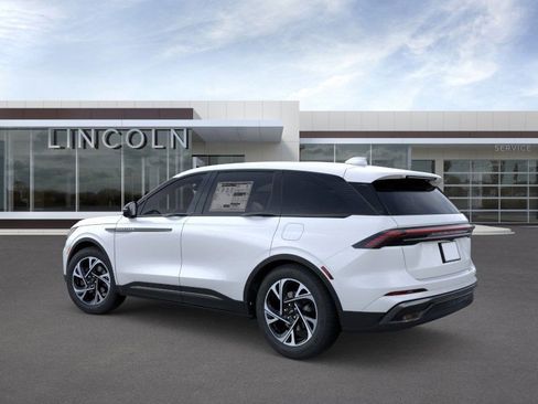 New 2025 Lincoln Nautilus Premier w/ Equipment Group 102A AWD/4WD image 4
