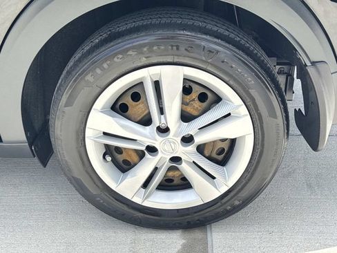 Used 2023 Nissan Kicks S FWD image 4