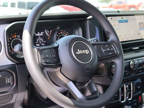 New 2026 Jeep Gladiator Sport AWD/4WD image 24