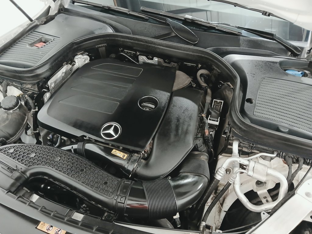 Used 2022 Mercedes-Benz GLC 300 4MATIC image 31