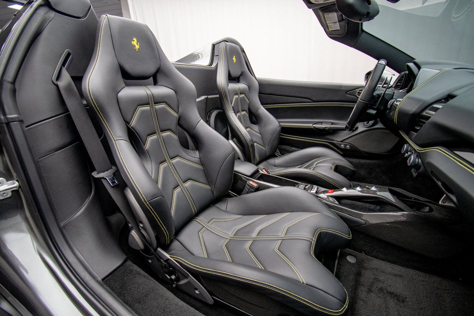 Used 2017 Ferrari 488 Spider RWD image 22