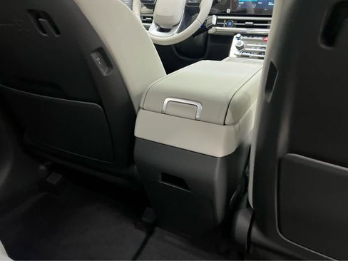 New 2026 Hyundai Santa Fe SE AWD/4WD image 18