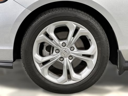 Used 2024 Honda Accord LX image 11