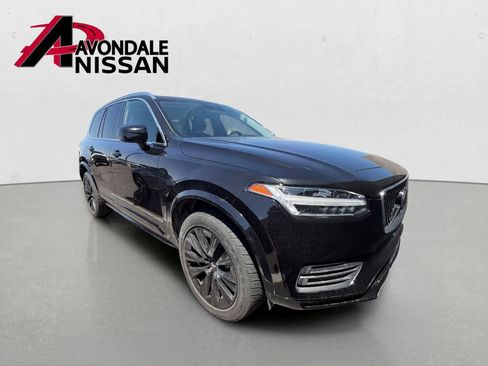 Used 2020 Volvo XC90 T6 Momentum w/ Protection Package Premier image 5