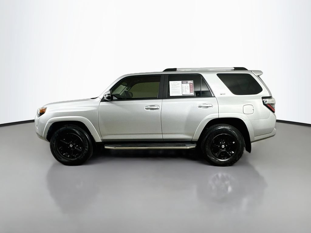 Used 2022 Toyota 4Runner SR5 Premium w/ Moonroof Package RWD image 5