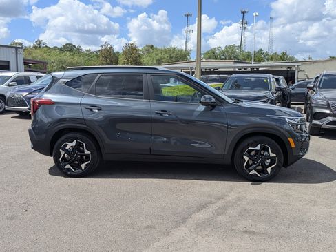 Certified 2026 Kia Seltos S image 3