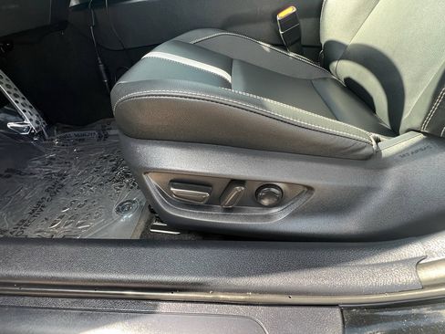 Used 2025 Toyota Camry SE FWD image 19