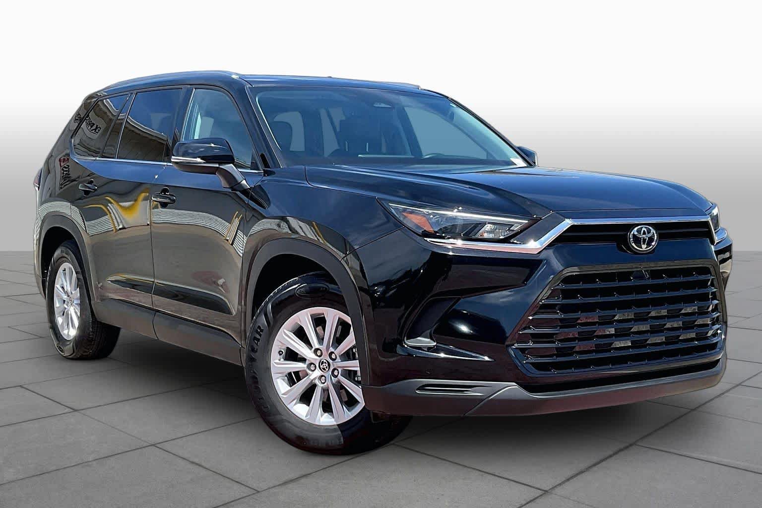 Used 2026 Toyota Grand Highlander AWD image 3