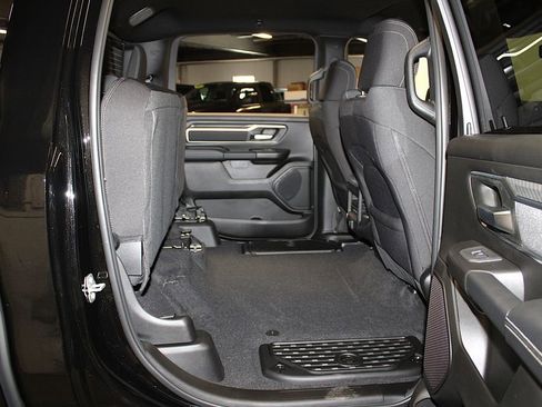 New 2026 RAM 1500 4x4 Crew Cab image 33