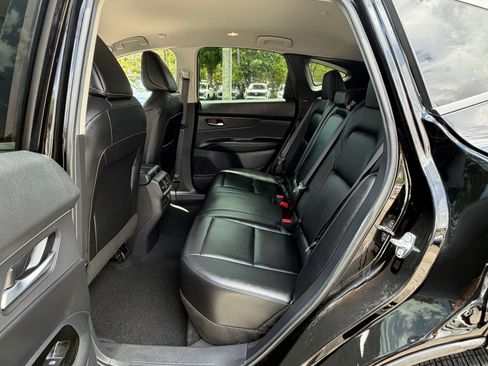 Certified 2025 Nissan Murano SV FWD image 12