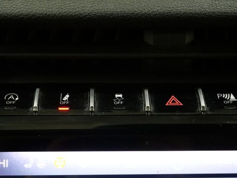 Used 2021 Jeep Grand Cherokee L Limited image 21