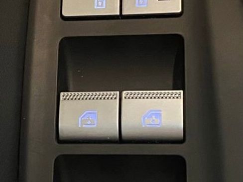 Certified 2025 Genesis GV70 3.5T Sport w/ Sport Advanced Package image 27