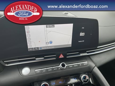 Used 2024 Hyundai Elantra SEL w/ Convenience Package FWD image 22