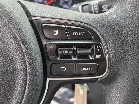 Used 2018 Kia Optima LX w/ 17" Alloy Wheels Package FWD image 20