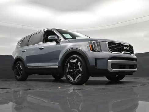 Used 2024 Kia Telluride S w/ S Sunroof Package AWD/4WD image 32