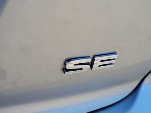 Used 2024 Mitsubishi Eclipse Cross SE image 9