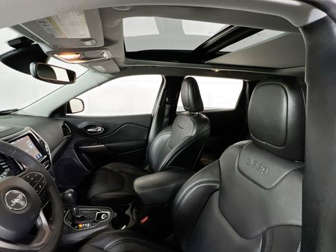 Used 2022 Jeep Cherokee Limited image 21