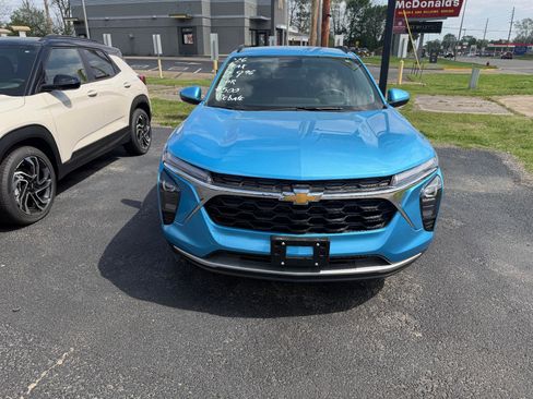 New 2026 Chevrolet Trax LT w/ Driver Confidence Package FWD image 6