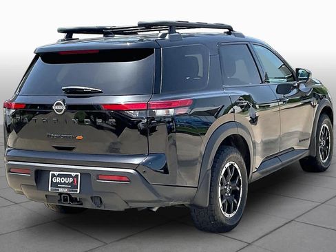 Used 2025 Nissan Pathfinder Rock Creek AWD/4WD image 12