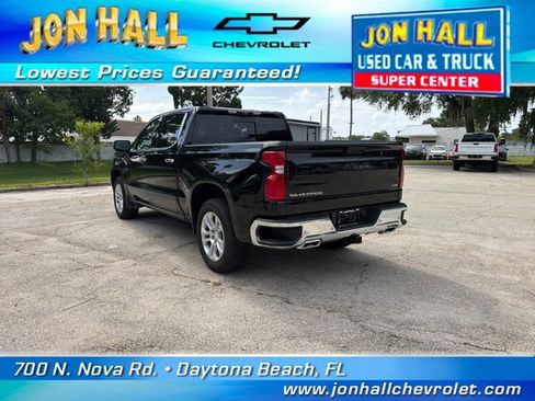 Used 2022 Chevrolet Silverado 1500 LTZ w/ Technology Package AWD/4WD image 10