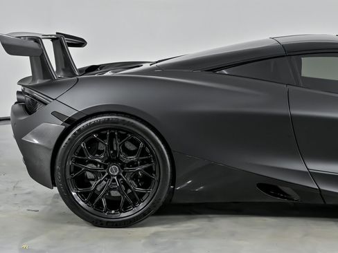 Used 2019 McLaren 720S image 16