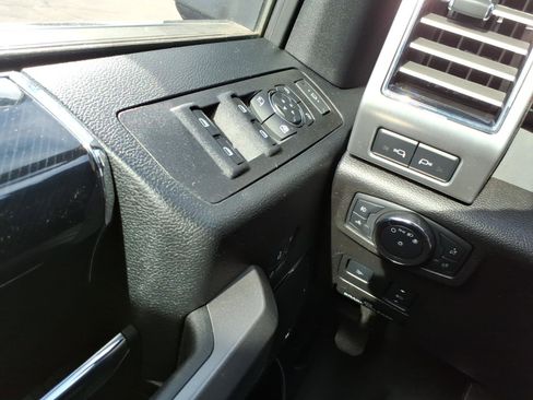 Used 2021 Ford F350 Platinum image 22