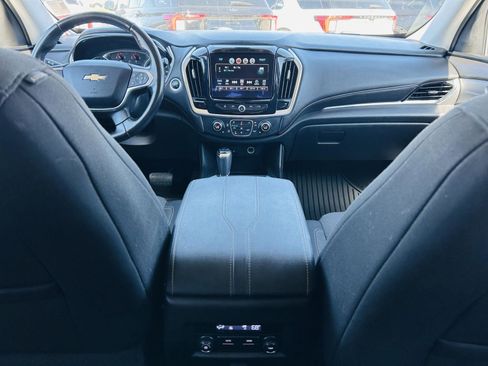 Used 2019 Chevrolet Traverse LT FWD image 23