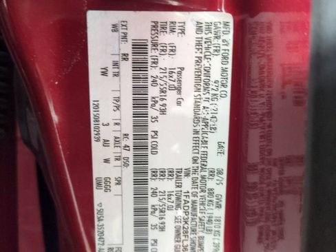 Used 2015 Ford Focus SE w/ SE Cold Weather Package FWD image 30