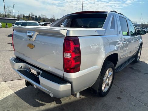 Used 2013 Chevrolet Avalanche LT w/ All-Star Edition AWD/4WD image 5