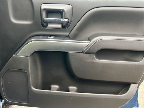 Used 2018 Chevrolet Silverado 1500 LT w/ All Star Edition image 26