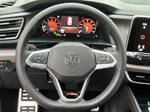 New 2026 Volkswagen Atlas Peak Edition AWD/4WD image 20