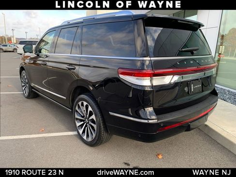 Certified 2023 Lincoln Navigator Reserve image 3