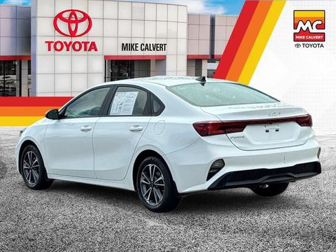 Used 2024 Kia Forte LXS w/ LXS Technology Package FWD image 3