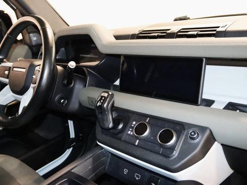 Used 2020 Land Rover Defender 110 SE AWD/4WD image 59