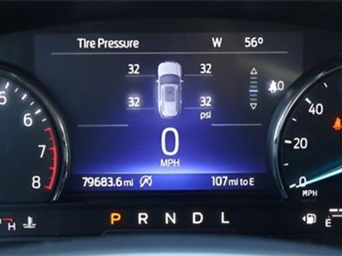 Used 2021 Ford Explorer XLT image 18