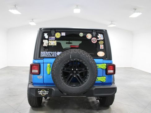 Used 2025 Jeep Wrangler Unlimited Sport AWD/4WD image 8